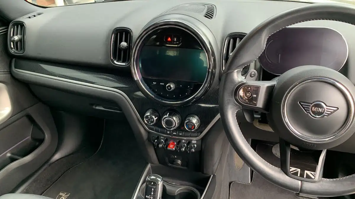 2022-mini-countryman-20-cooper-s-exclusive-all4-auto-big-9