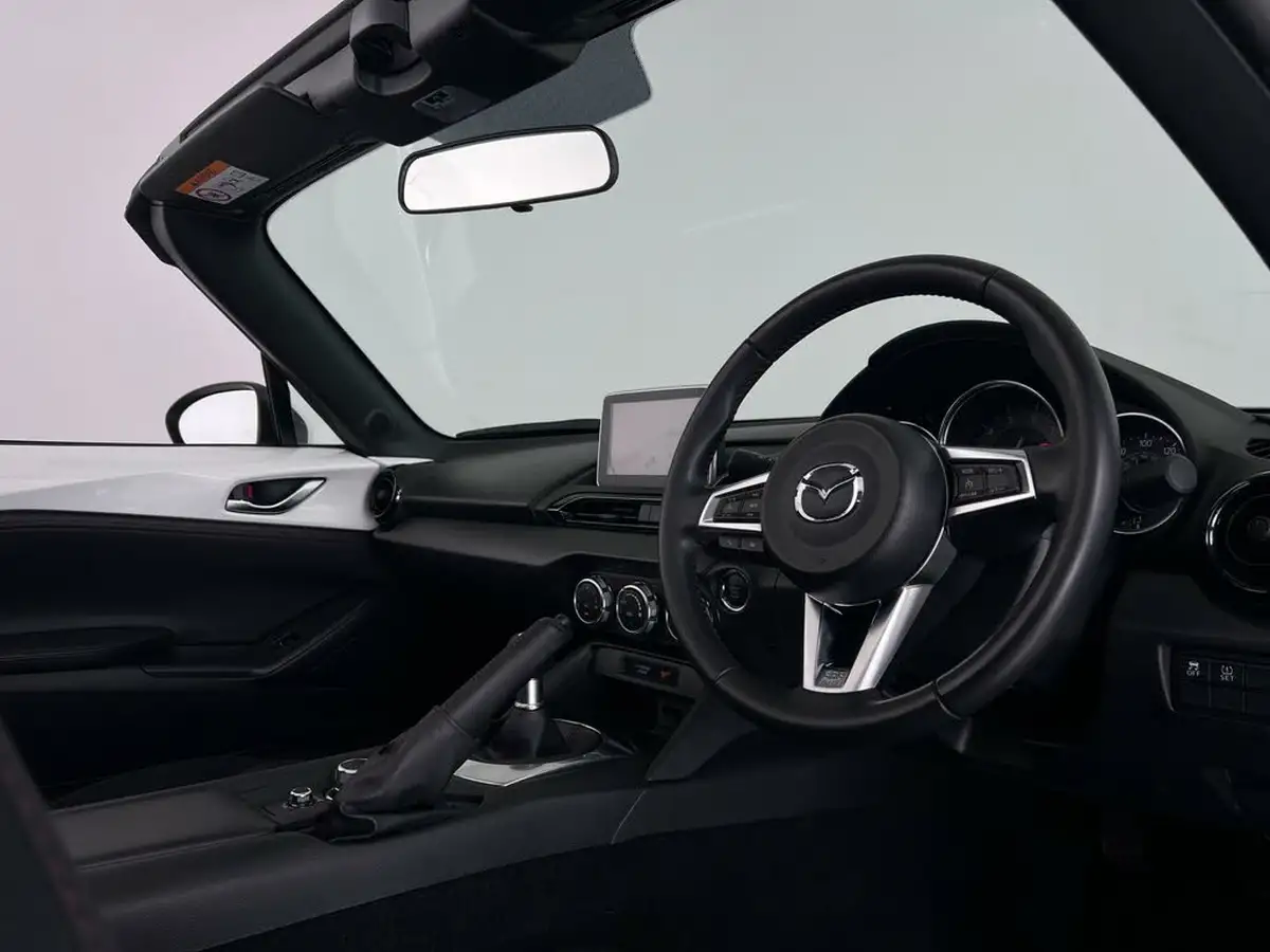 2016-mazda-mx-5-15-se-l-nav-big-9