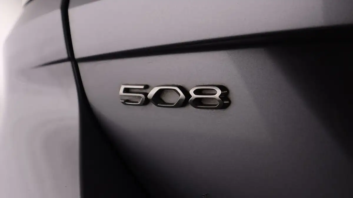 2021-peugeot-508-12-puretech-gt-big-22