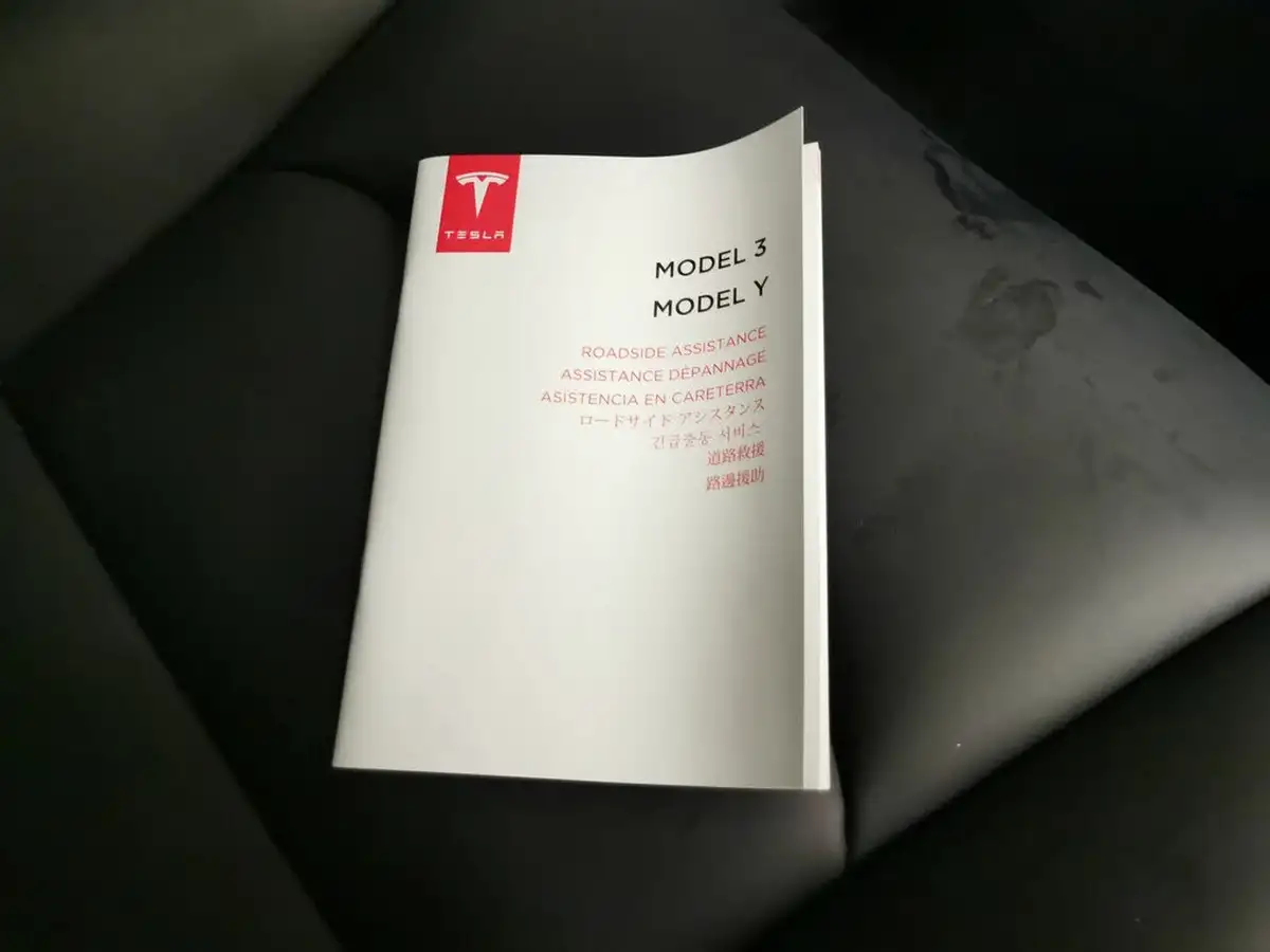 2023-tesla-model-y-e-rwd-big-33