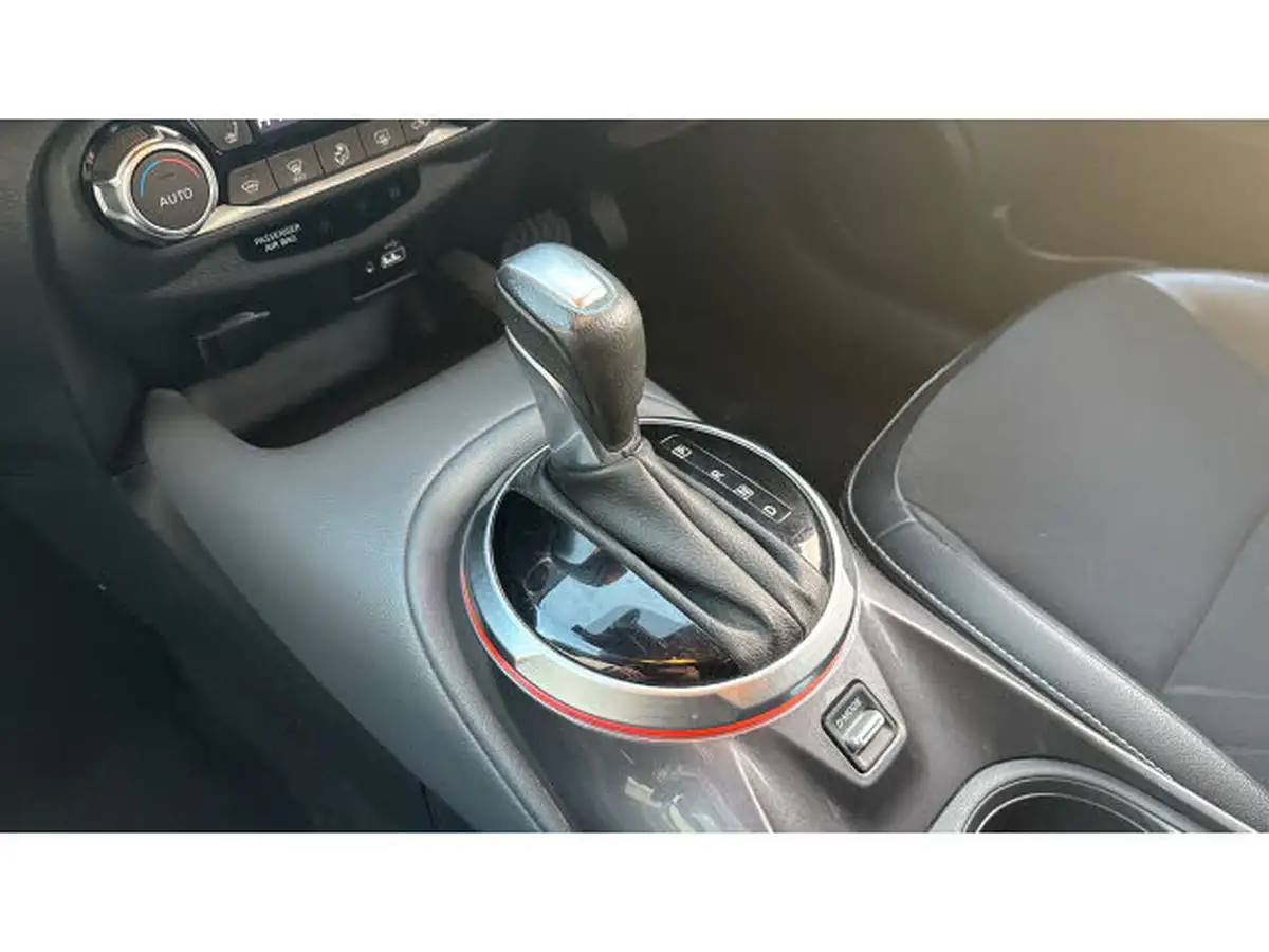 2022-nissan-juke-10-dig-t-tekna-dct-big-12