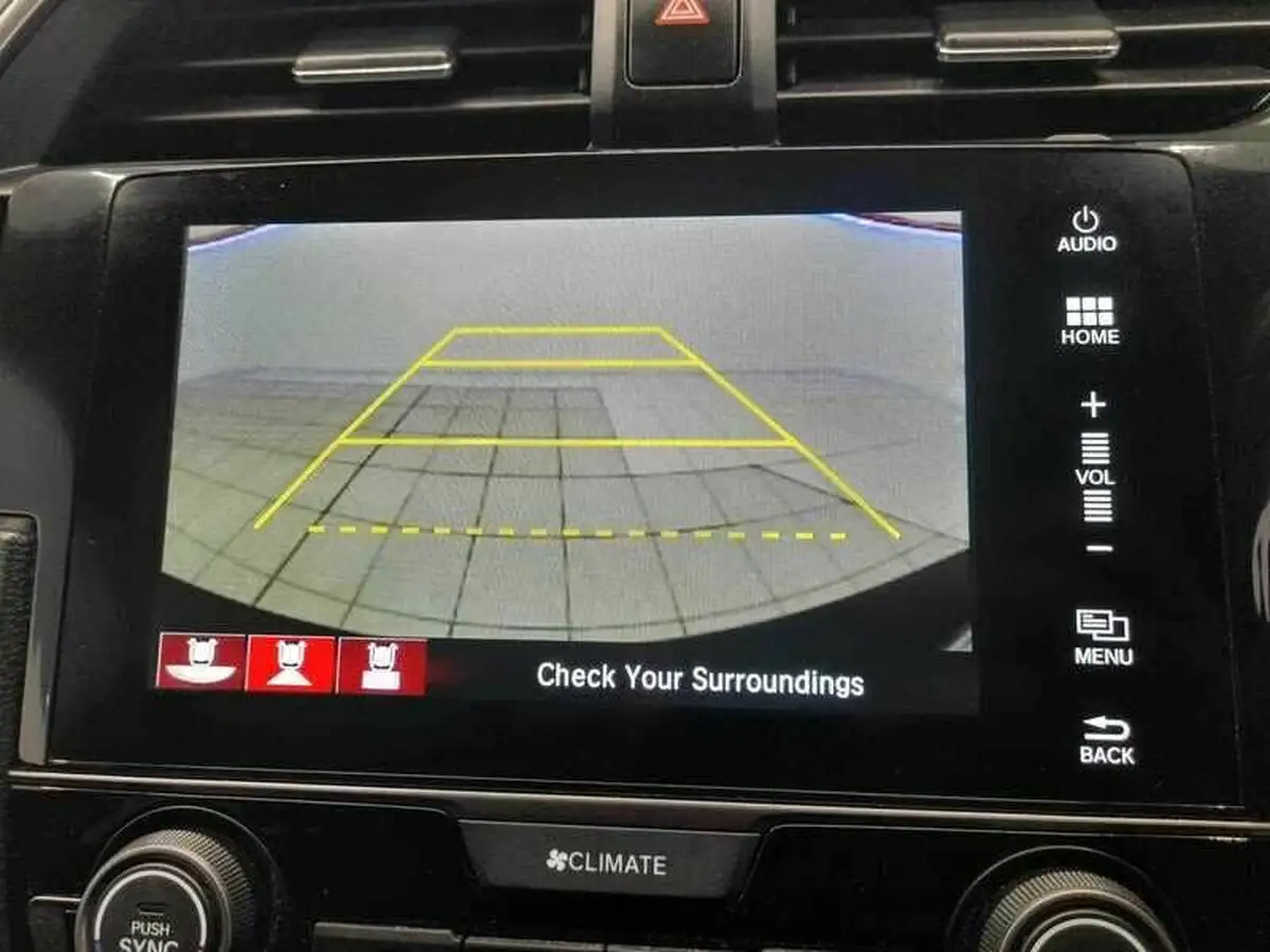2019-honda-civic-15-vtec-turbo-sport-cvt-big-16