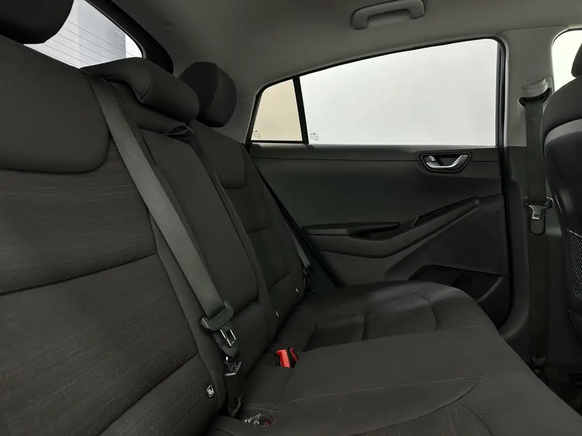 2018-hyundai-ioniq-16-gdi-premium-hybrid-big-42