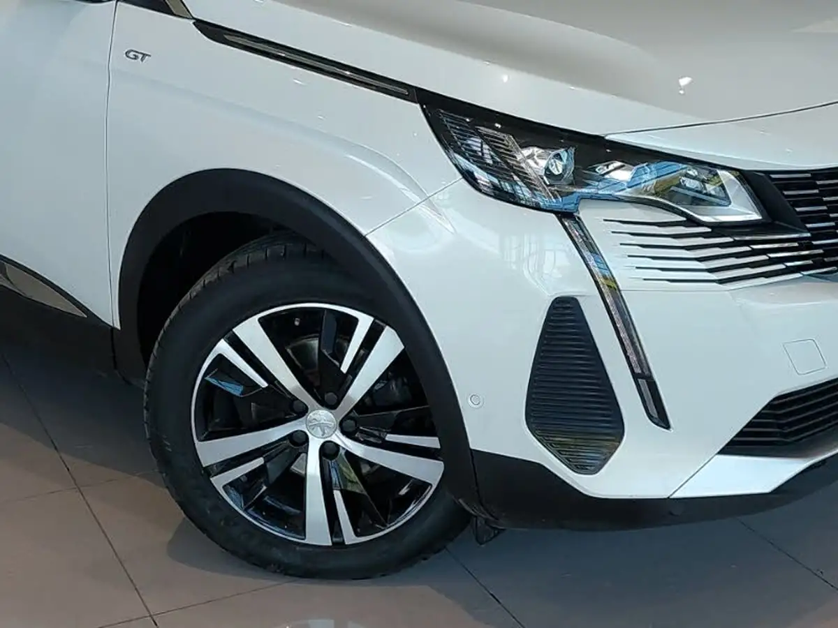2022-peugeot-5008-suv-15-bluehdi-gt-eat8-big-8