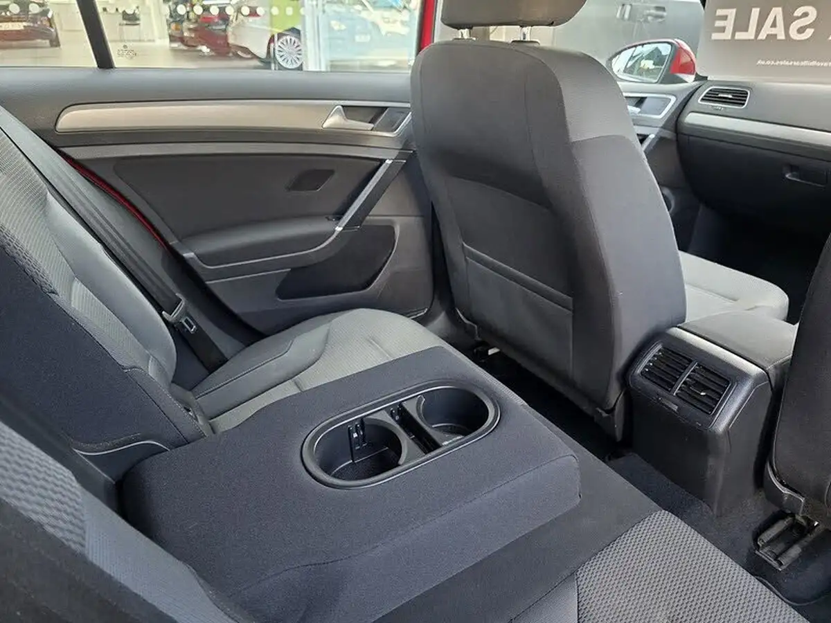 2017-volkswagen-golf-16tdi-match-edition-hatchback-5d-big-22