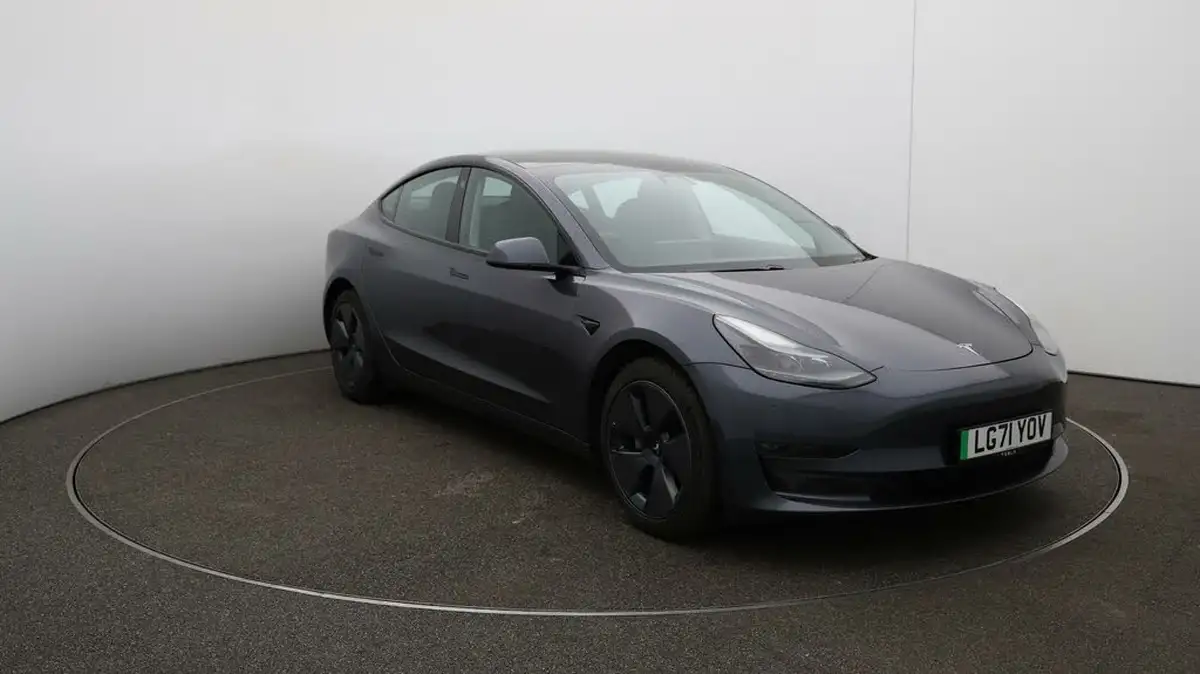 2021-tesla-model-3-e-long-range-awd-big-35