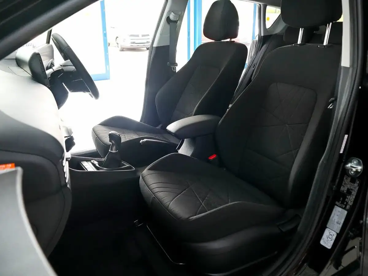 2023-hyundai-bayon-10-t-gdi-premium-120ps-big-15