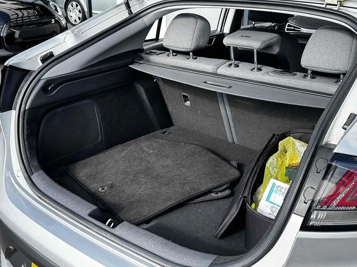 2020-hyundai-kona-e-premium-136ps-39kwh-big-16