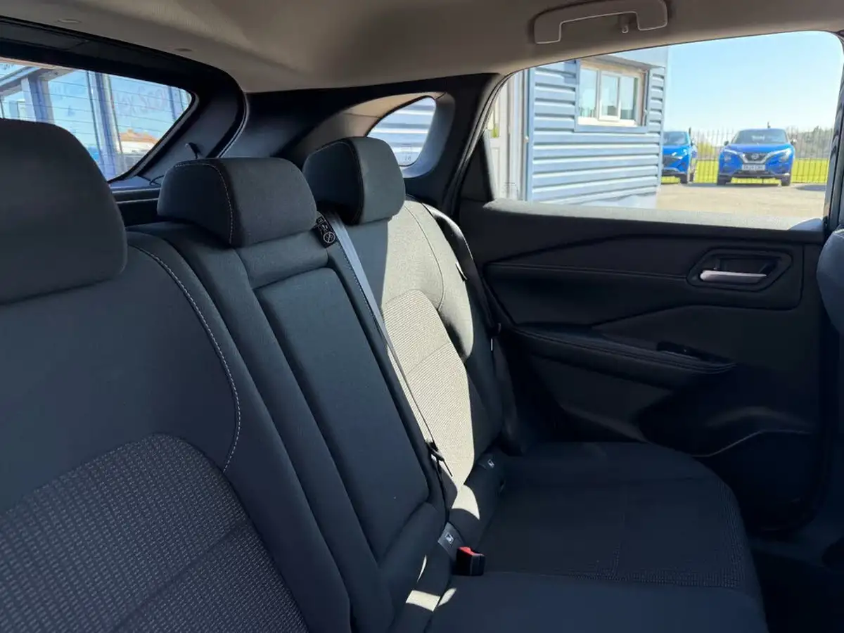 2021-nissan-qashqai-13-dig-t-acenta-premium-140ps-big-28