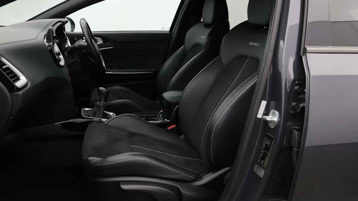 2023-kia-xceed-15-t-gdi-gt-line-s-158bhp-big-13