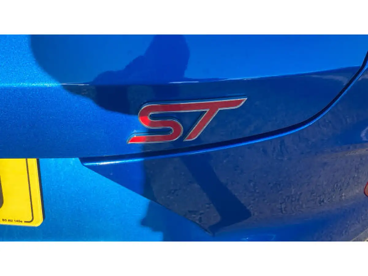2023-ford-puma-suv-15-st-big-40