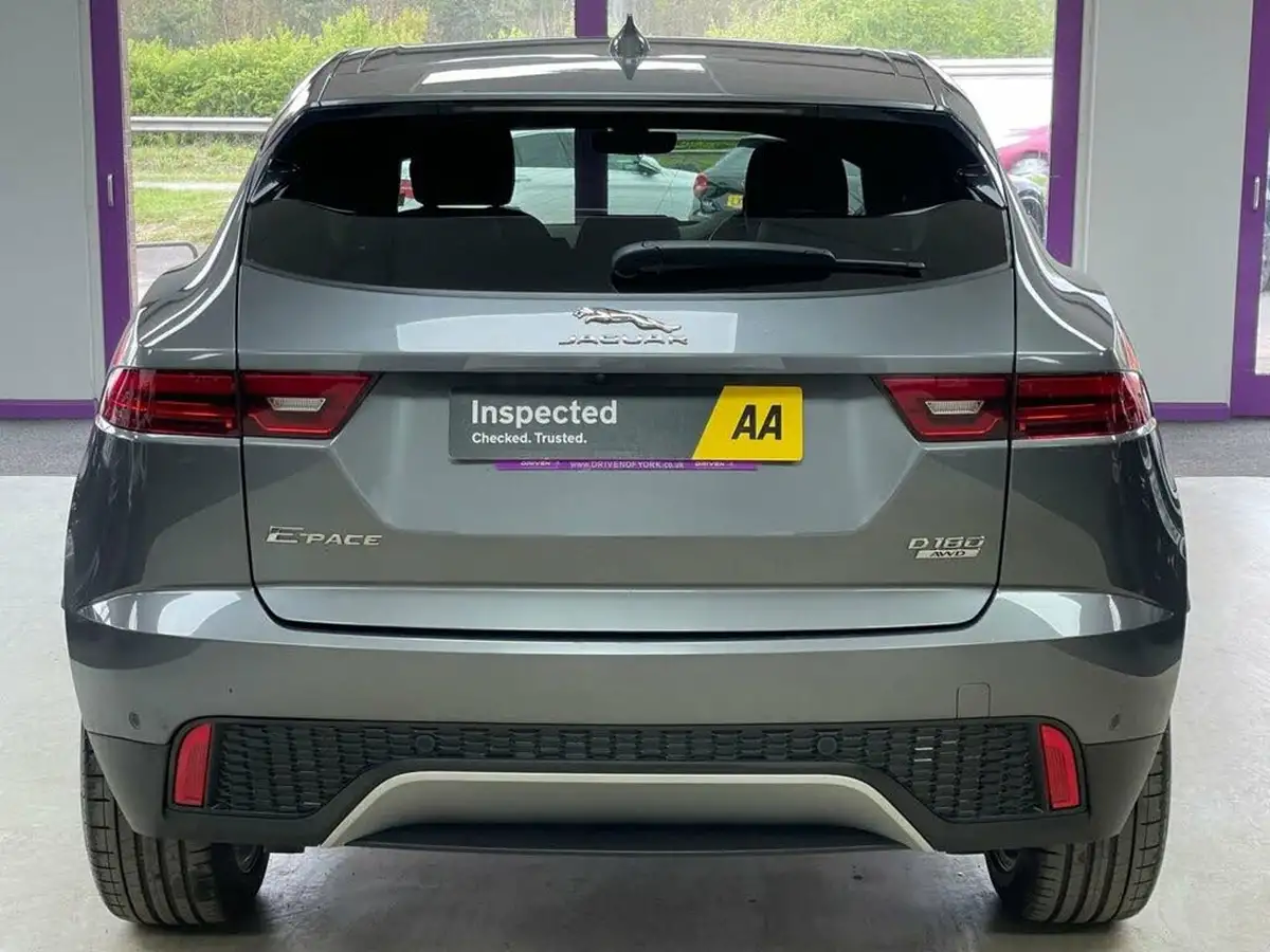 2019-jaguar-e-pace-20-i4d-hse-180ps-big-8