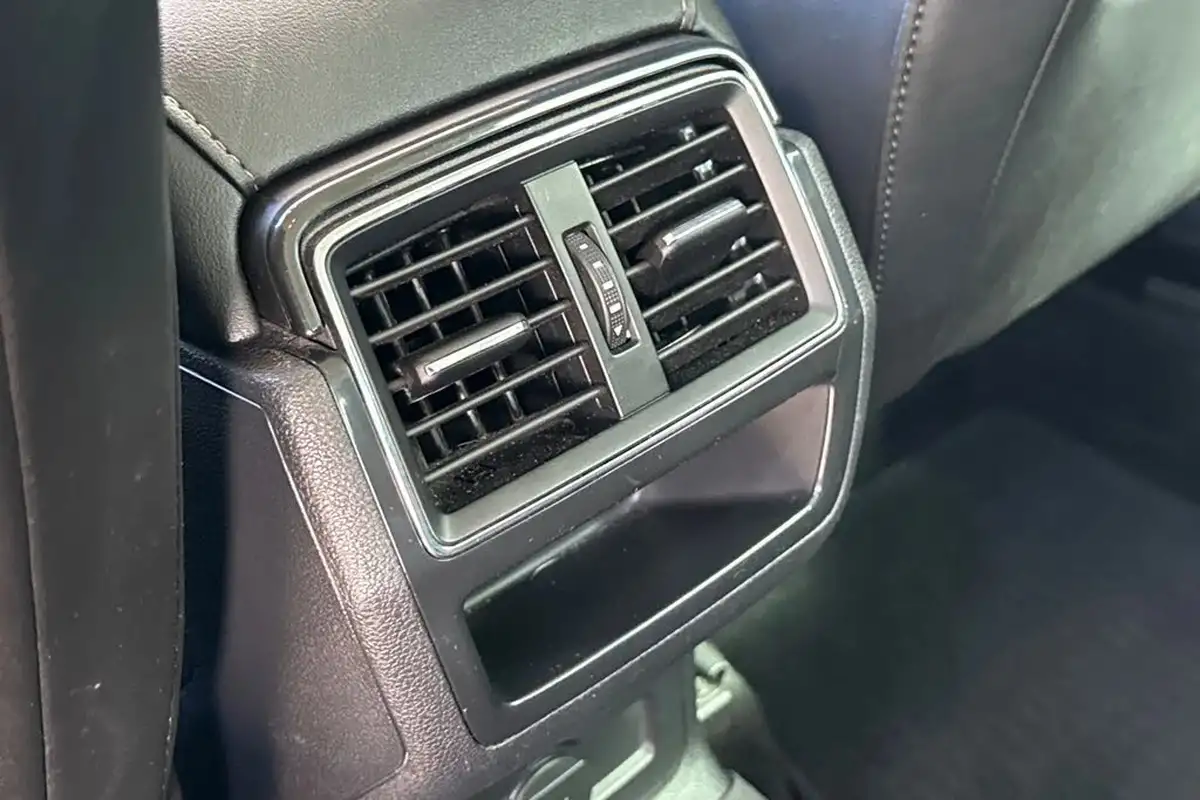 2020-skoda-karoq-20tdi-se-l-150ps-4x4-dsg-big-33