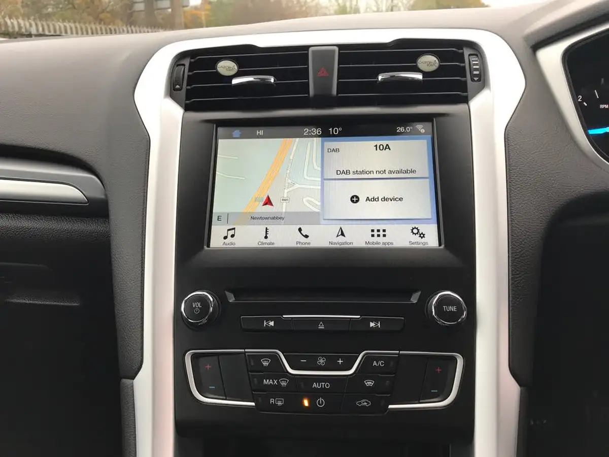 2019-ford-mondeo-20tdci-zetec-edition-ss-estate-big-15