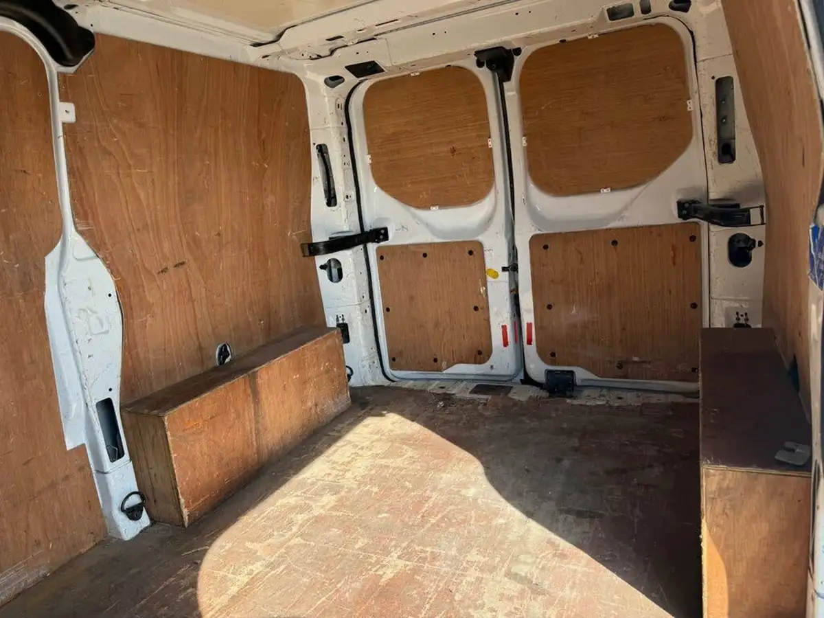 2020-ford-transit-custom-20tdci-300-l1h1-leader-105pseu6dt-panel-van-big-19