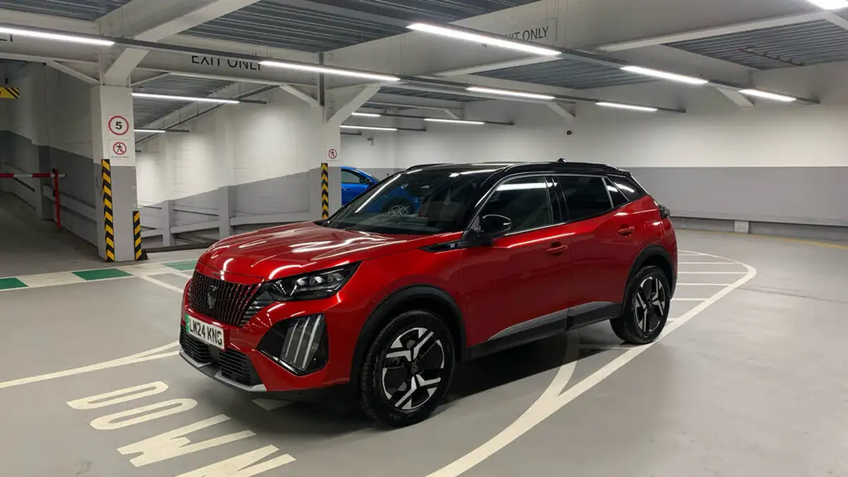 2024-peugeot-2008-suv-e-gt-136ps-50kwh-big-6