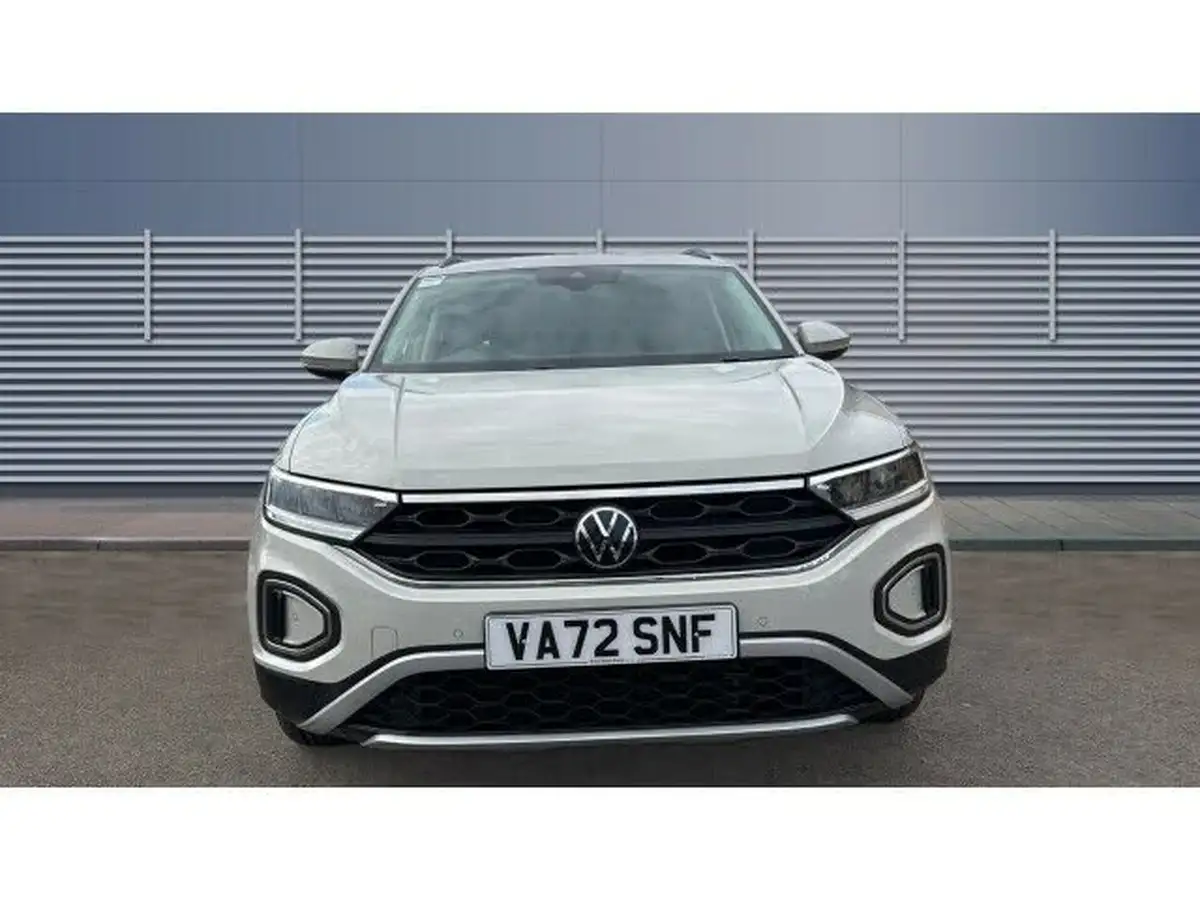 2023-volkswagen-t-roc-10-tsi-life-big-2