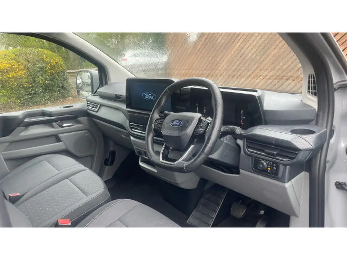 2024-ford-transit-custom-20tdci-300-l2h1-limited-136pseu6e-double-cab-in-van-1997cc-auto-big-4