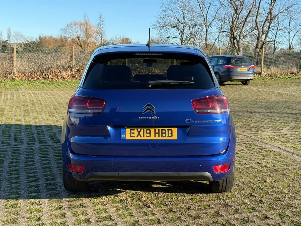 2019-citroen-c4-spacetourer-12-puretech-flair-big-3