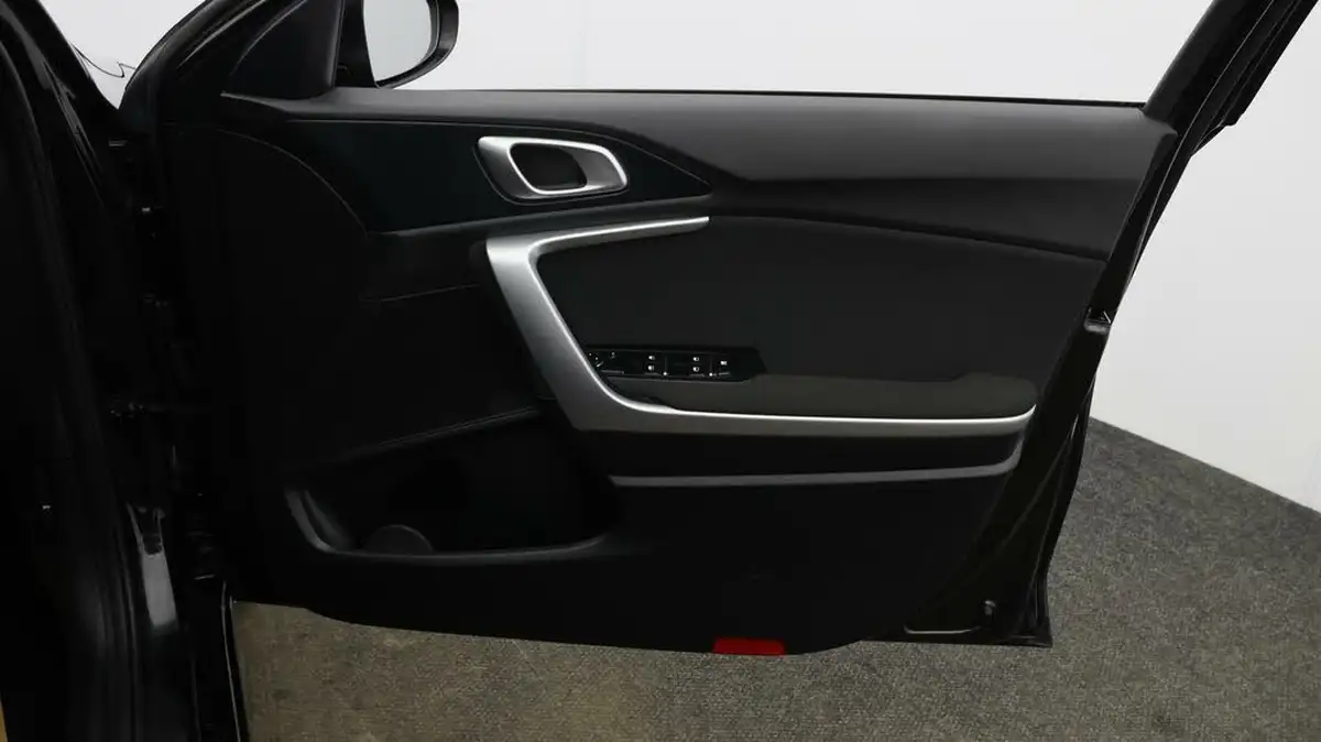 2022-kia-ceed-10-t-gdi-2-sportswagon-big-14