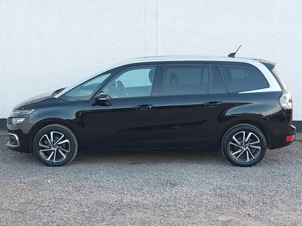 2022-citroen-grand-c4-spacetourer-15bluehdi-shine-big-3