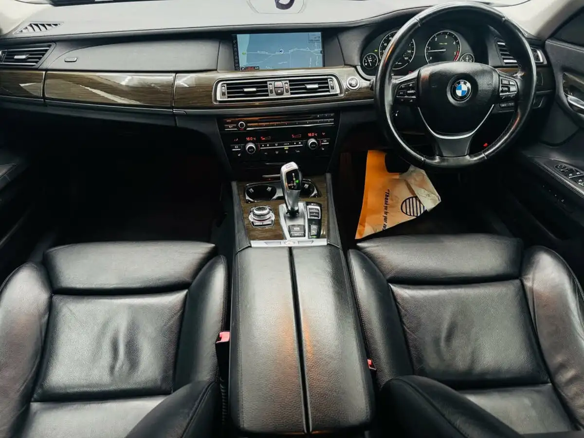 2011-bmw-7-series-30td-730ld-se-big-25