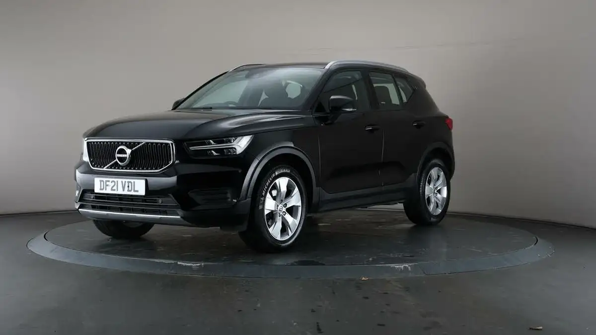 2021-volvo-xc40-15-t3-momentum-161bhp-auto-big-34