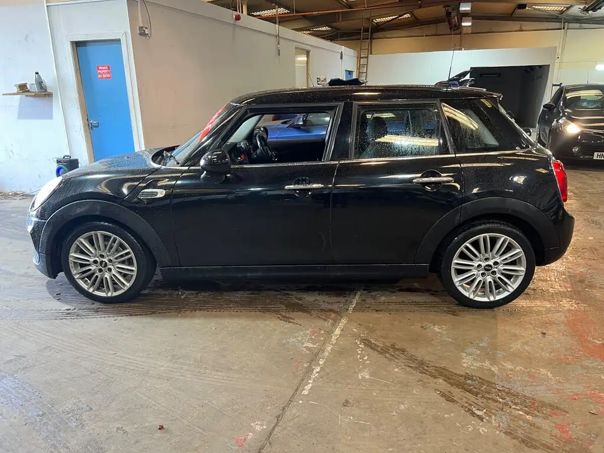 2016-mini-cooper-15td-cooper-d-ss-hatchback-5d-big-1