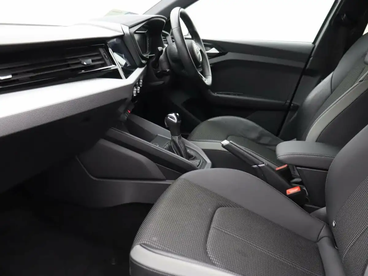 2020-audi-a1-15-35-tfsi-s-line-tronic-big-20