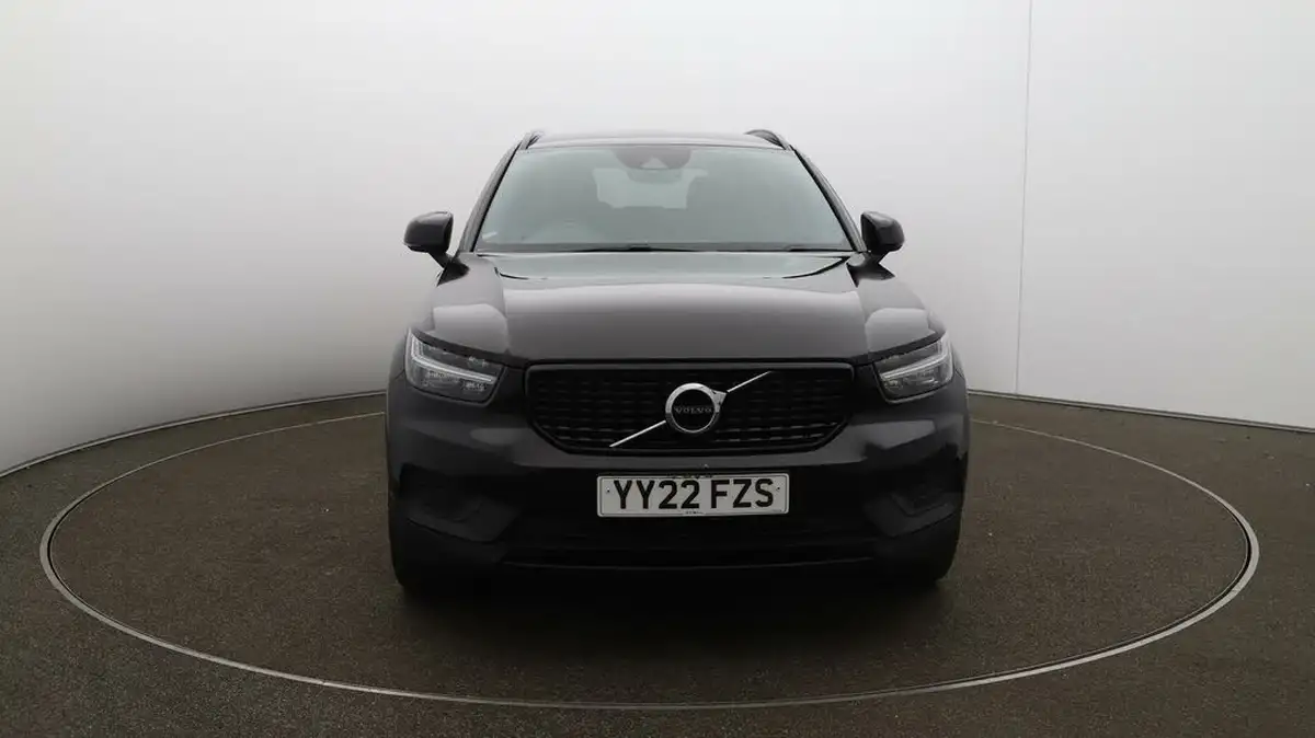 2022-volvo-xc40-15-t3-r-design-auto-big-2
