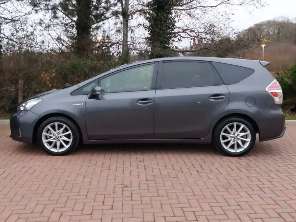 2019-toyota-prius-18-vvt-i-excel-big-3