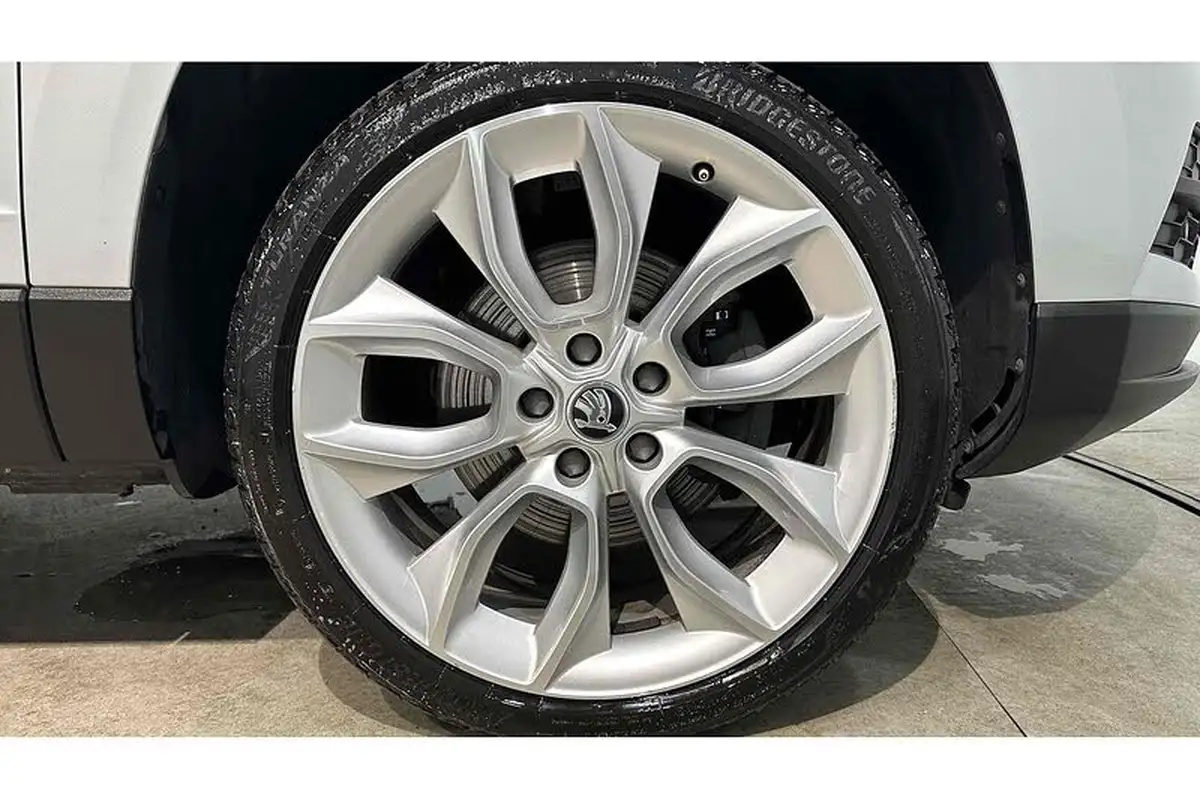 2020-skoda-karoq-15-tsi-edition-dsg-big-15