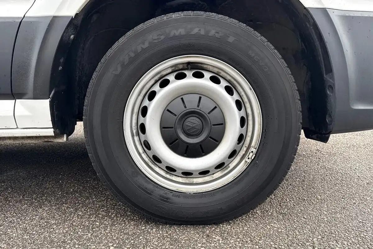 2024-volkswagen-crafter-big-9