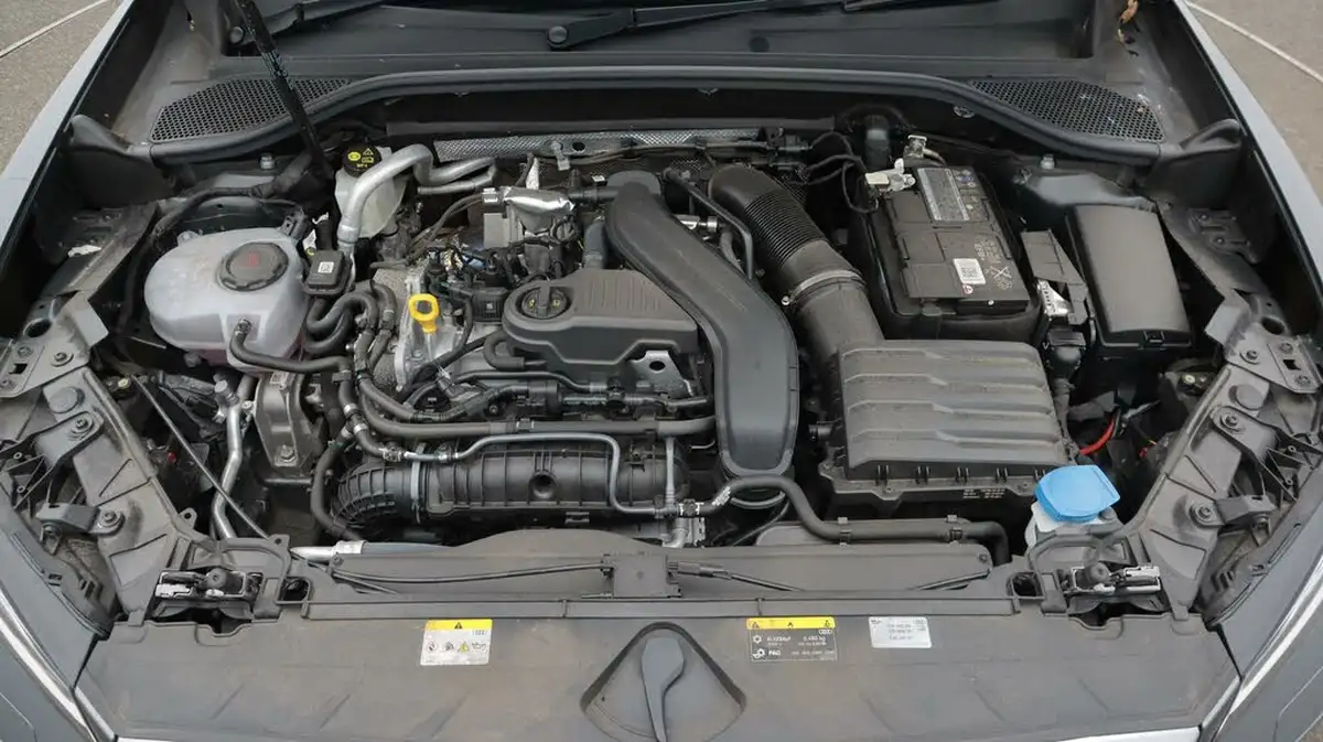 2023-audi-q2-15-35-tfsi-s-line-tronic-big-19