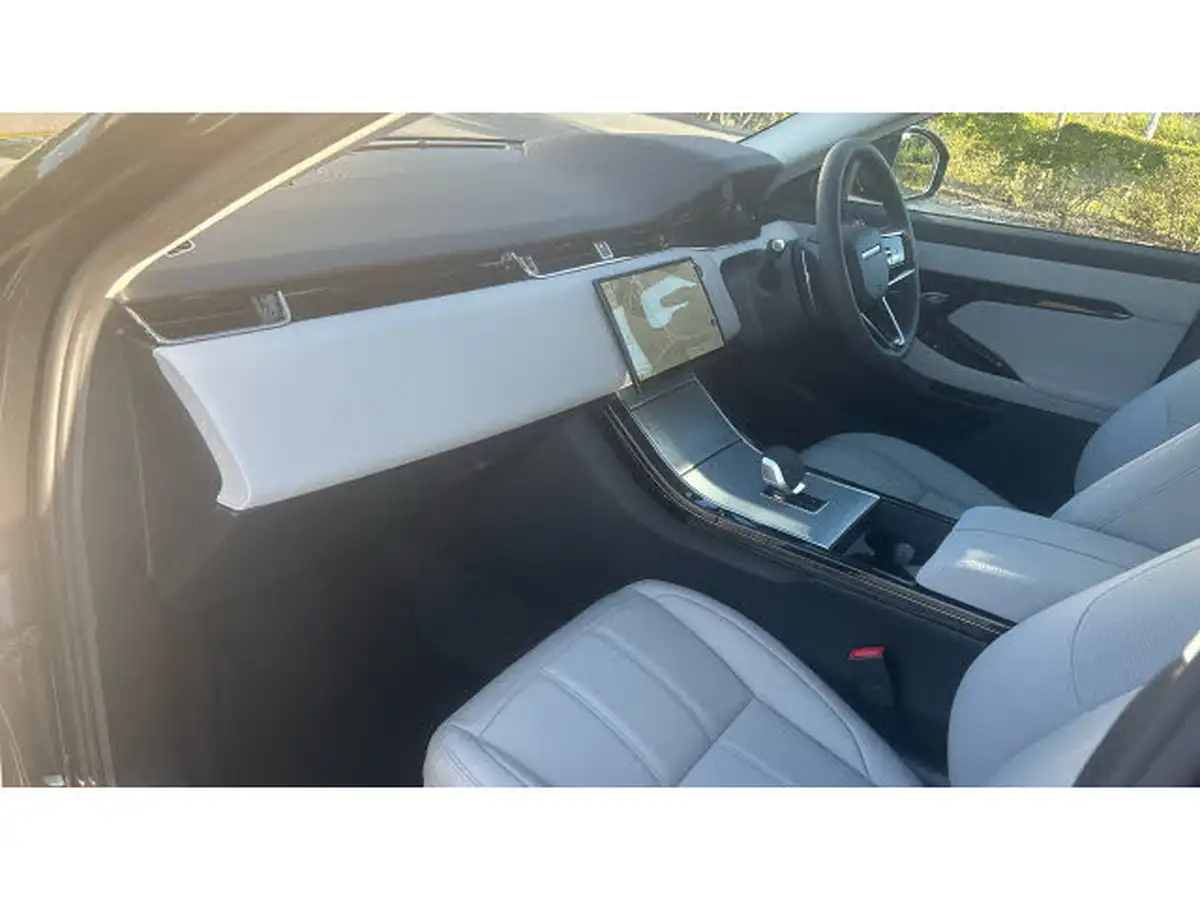 2024-land-rover-range-rover-evoque-15-p300e-s-big-26