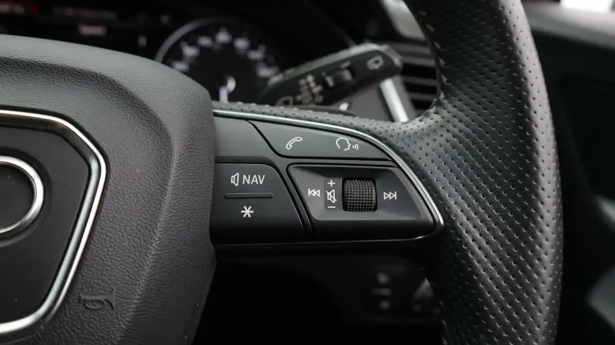 2020-audi-q5-20-50-tfsi-e-s-line-big-25