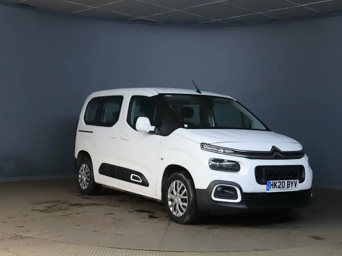 2020-citroen-berlingo-15bluehdi-feel-m-size-130ps-eat8-big-4