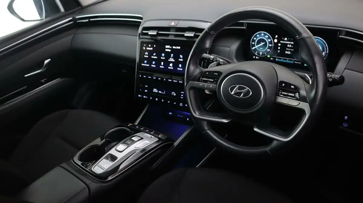 2022-hyundai-tucson-16-t-gdi-premium-230ps-hybrid-auto-big-8