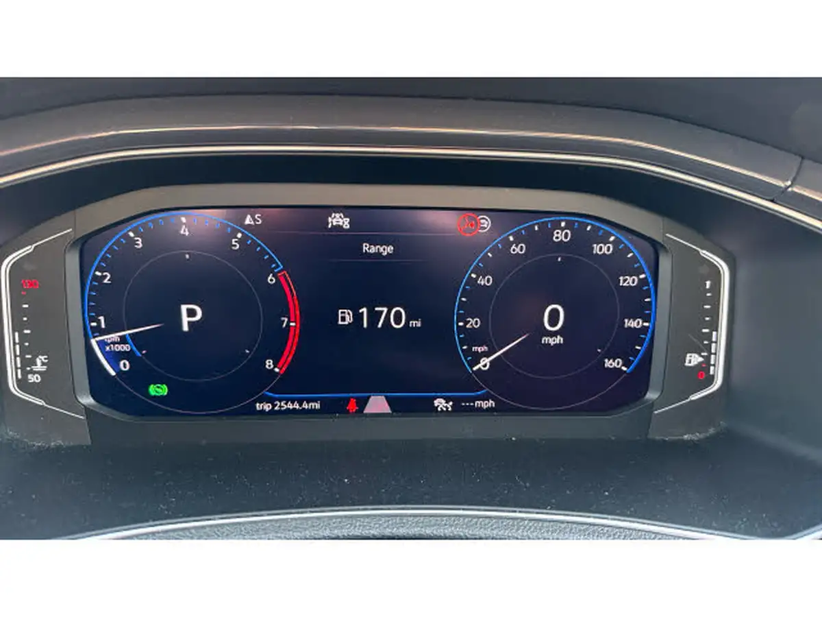 2019-volkswagen-t-roc-15-tsi-sel-dsg-big-35