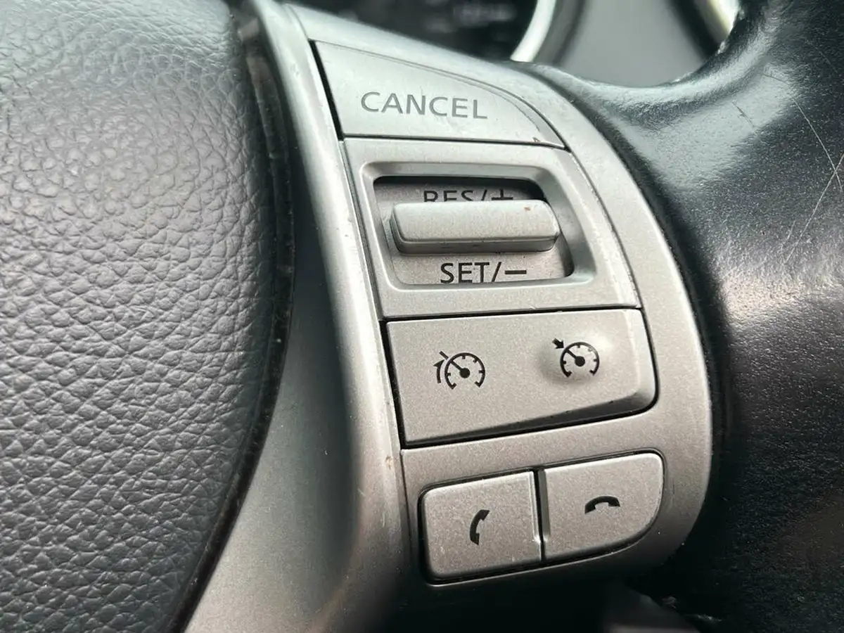 2015-nissan-qashqai-12-n-tec-big-45