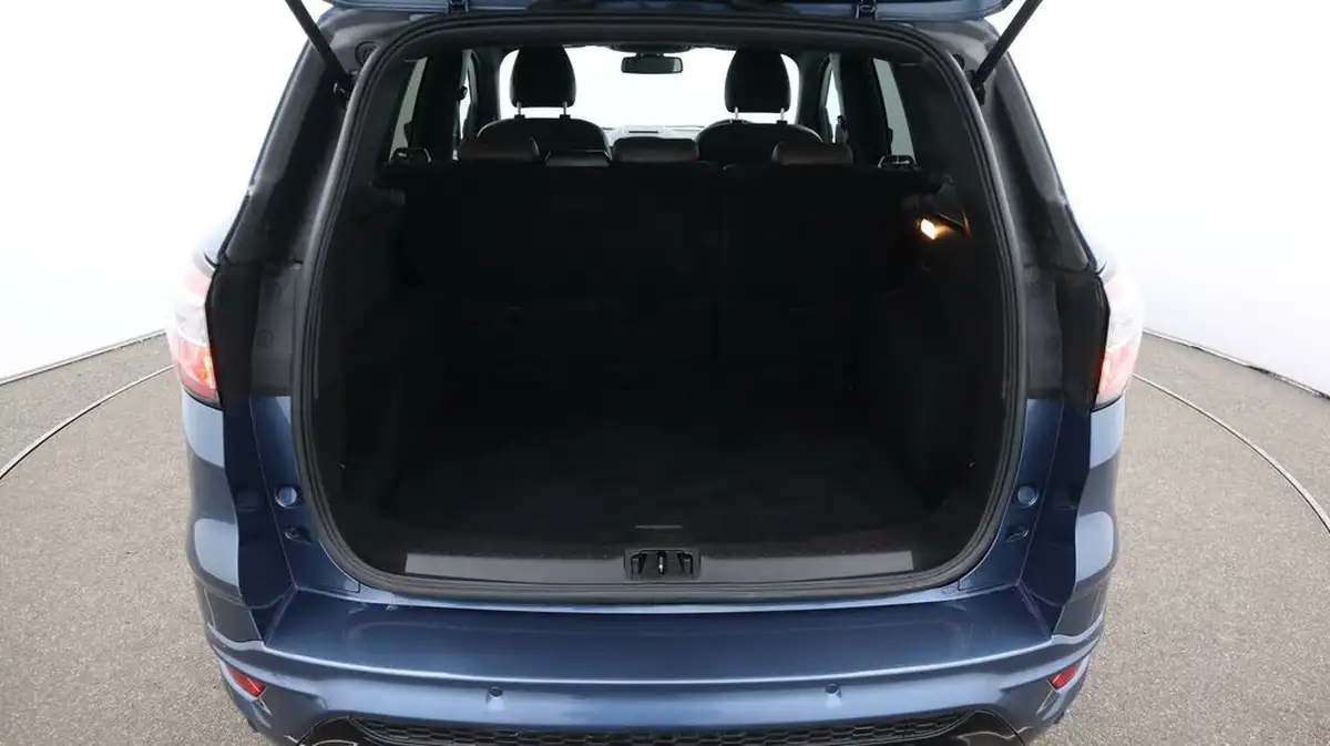 2019-ford-kuga-15tdci-st-line-ss-big-17