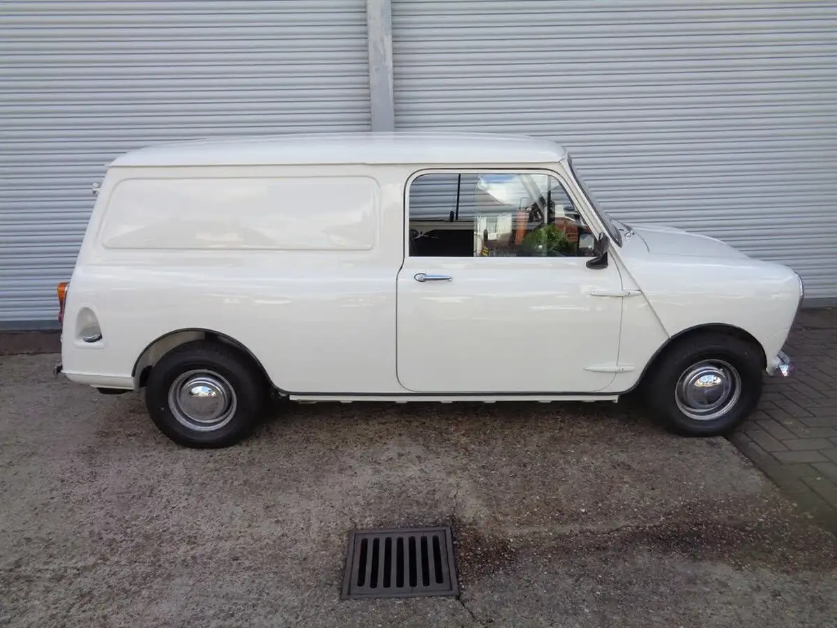 1980-austin-mini-big-3