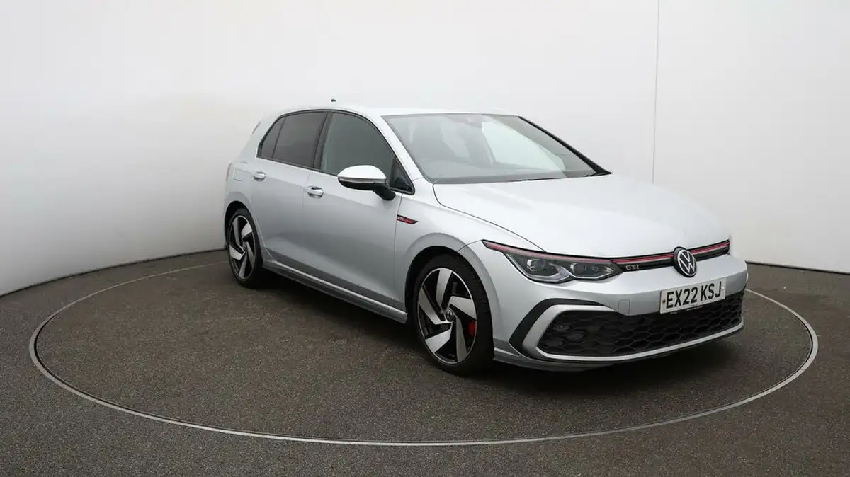 2022-volkswagen-golf-20-tsi-gti-dsg-big-36