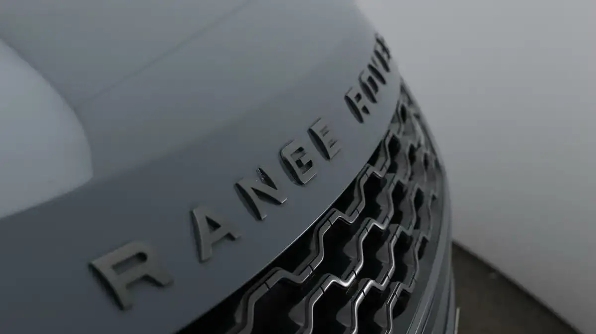 2021-land-rover-range-rover-evoque-15-p300e-r-dynamic-s-big-23