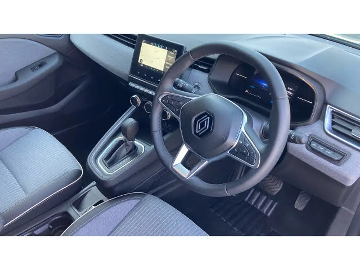 2024-renault-clio-16-techno-big-10