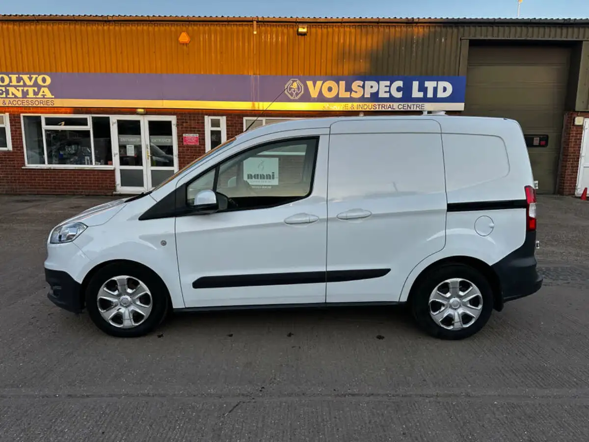 2016-ford-transit-courier-15tdci-trend-panel-1498cc-big-3