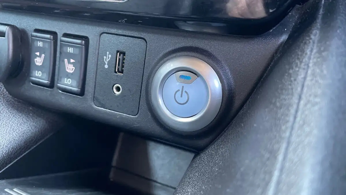 2018-nissan-leaf-e-n-connecta-big-25