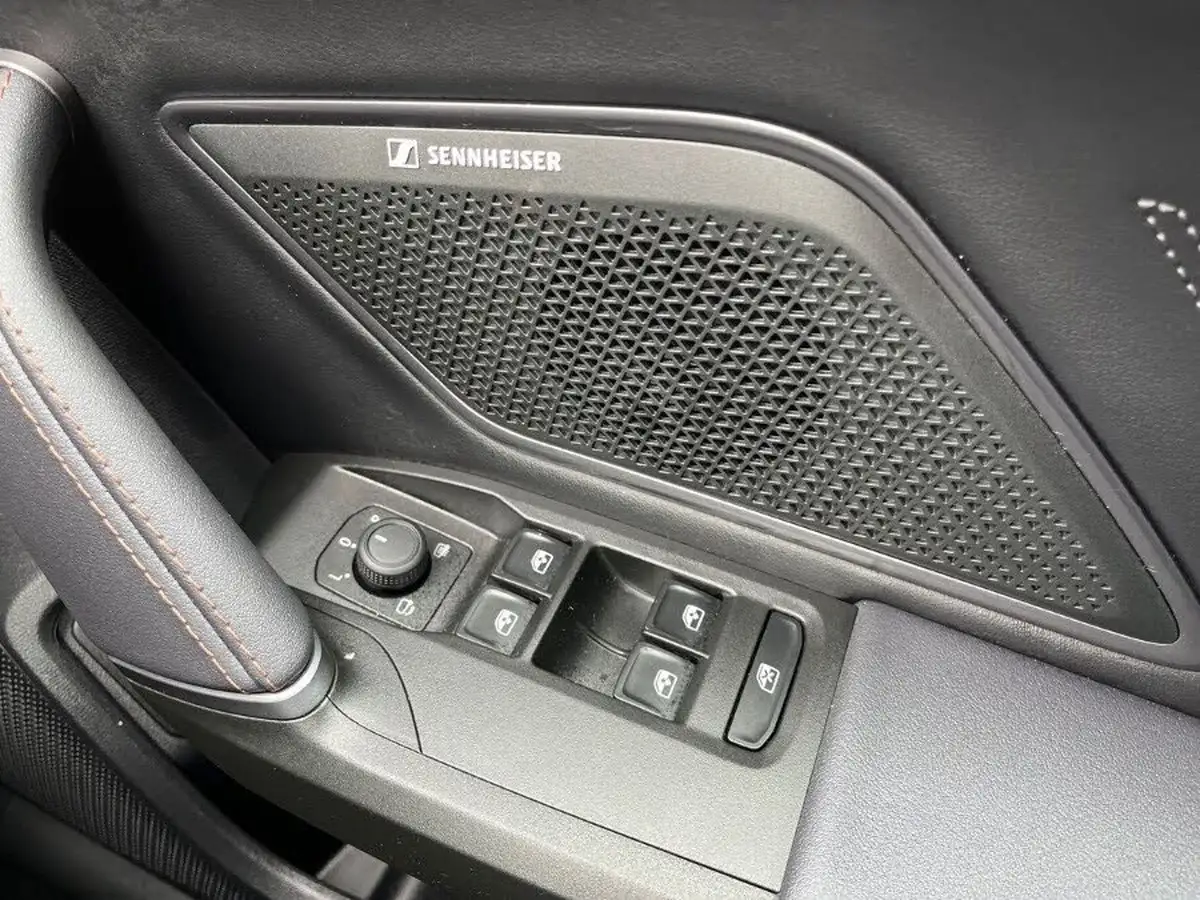 2024-cupra-formentor-15-e-hybrid-vz2-big-29