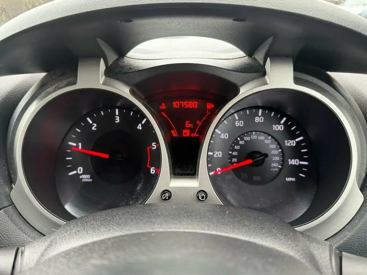 2012-nissan-juke-15td-acenta-premium-big-33