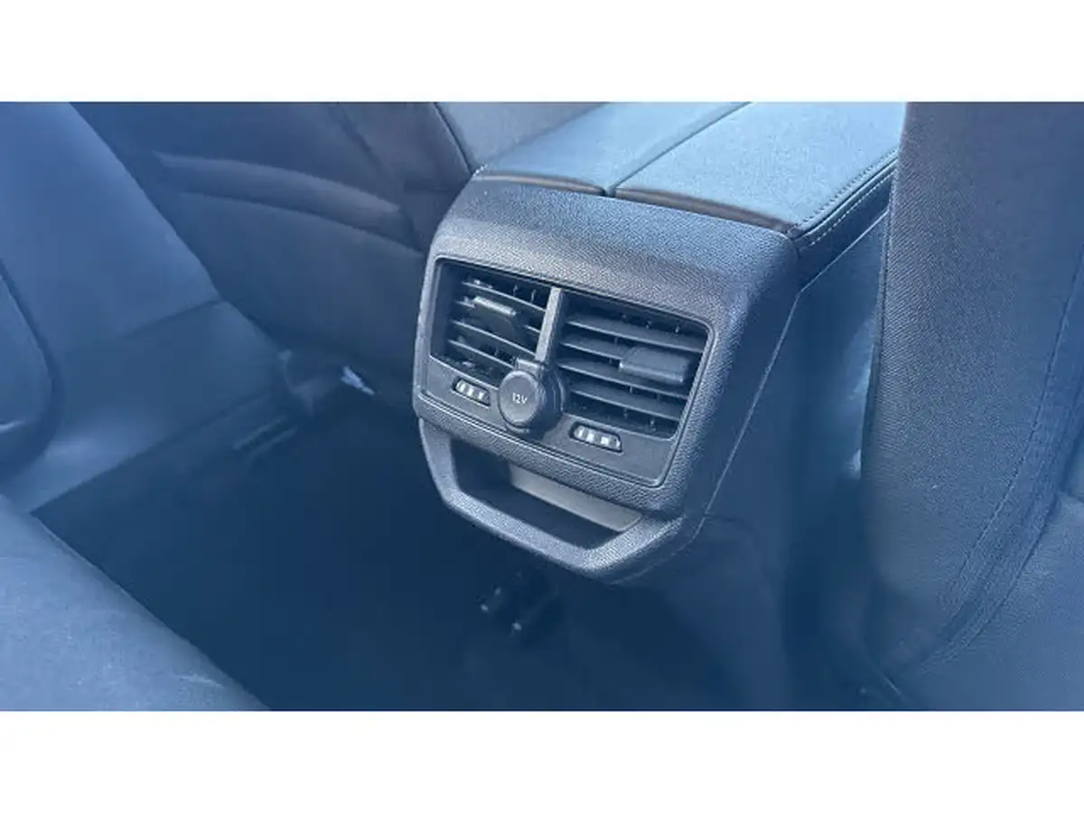 2023-peugeot-3008-suv-12-puretech-active-premium-eat8-big-30